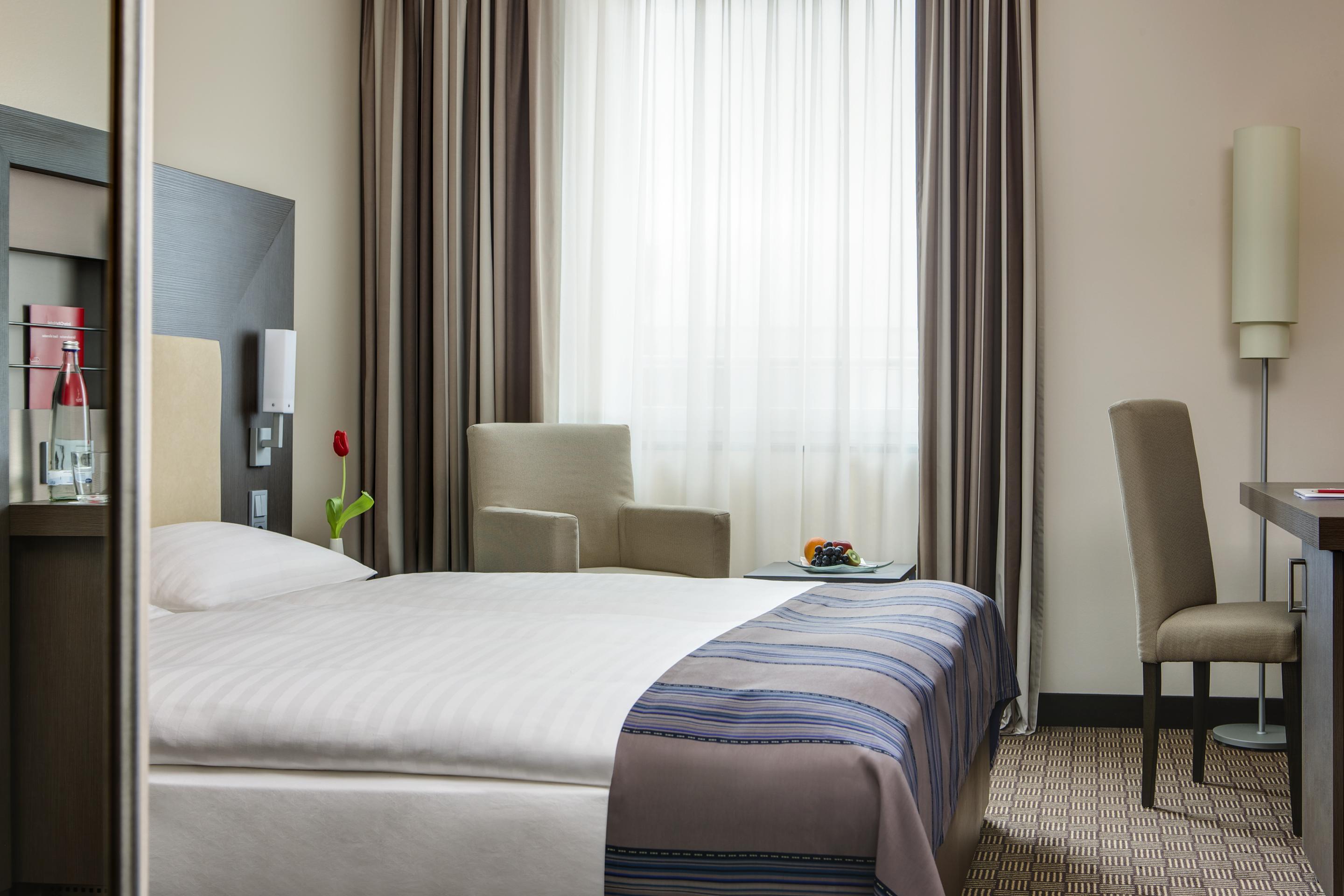 Intercityhotel Ingolstadt Ngoại thất bức ảnh