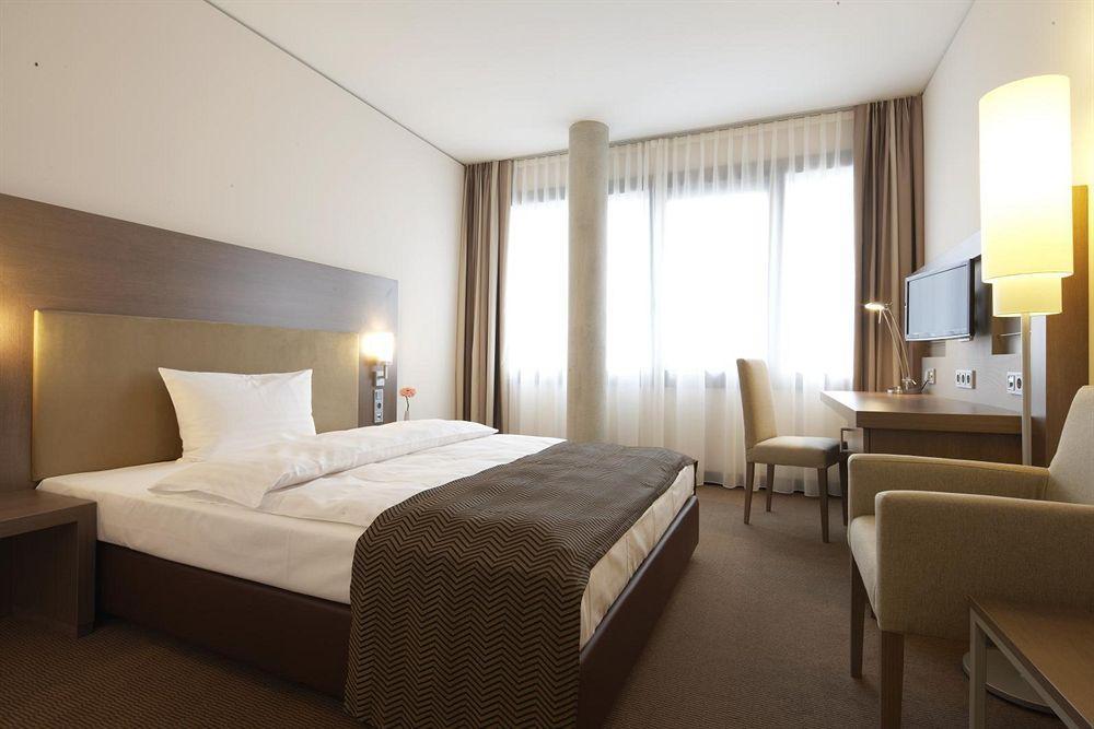 Intercityhotel Ingolstadt Ngoại thất bức ảnh